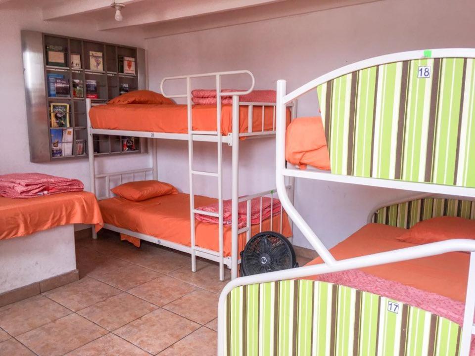 Zig Zag Hostel Lima Exterior photo